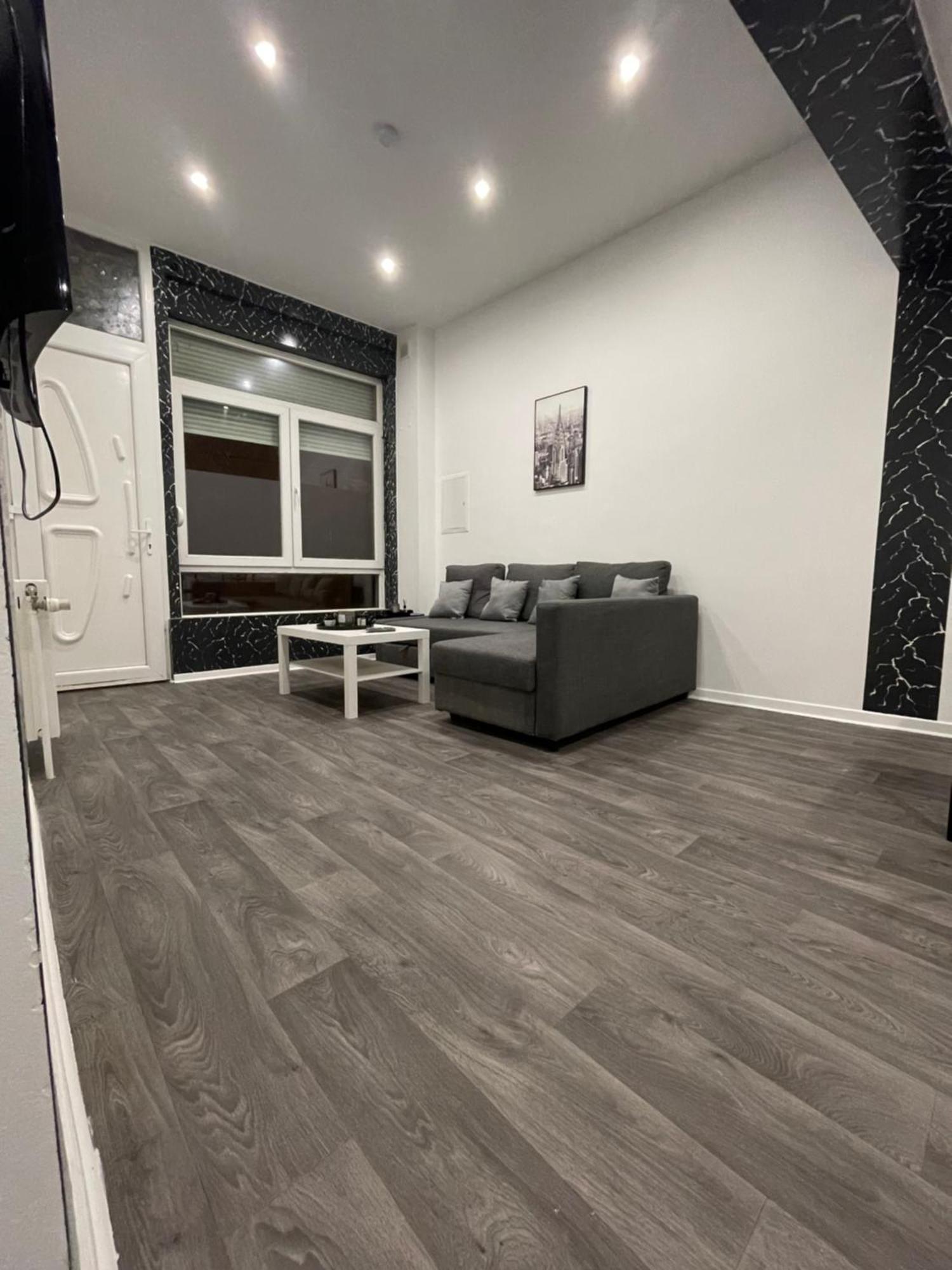 Appartement Au Coeur De Bruxelles מראה חיצוני תמונה